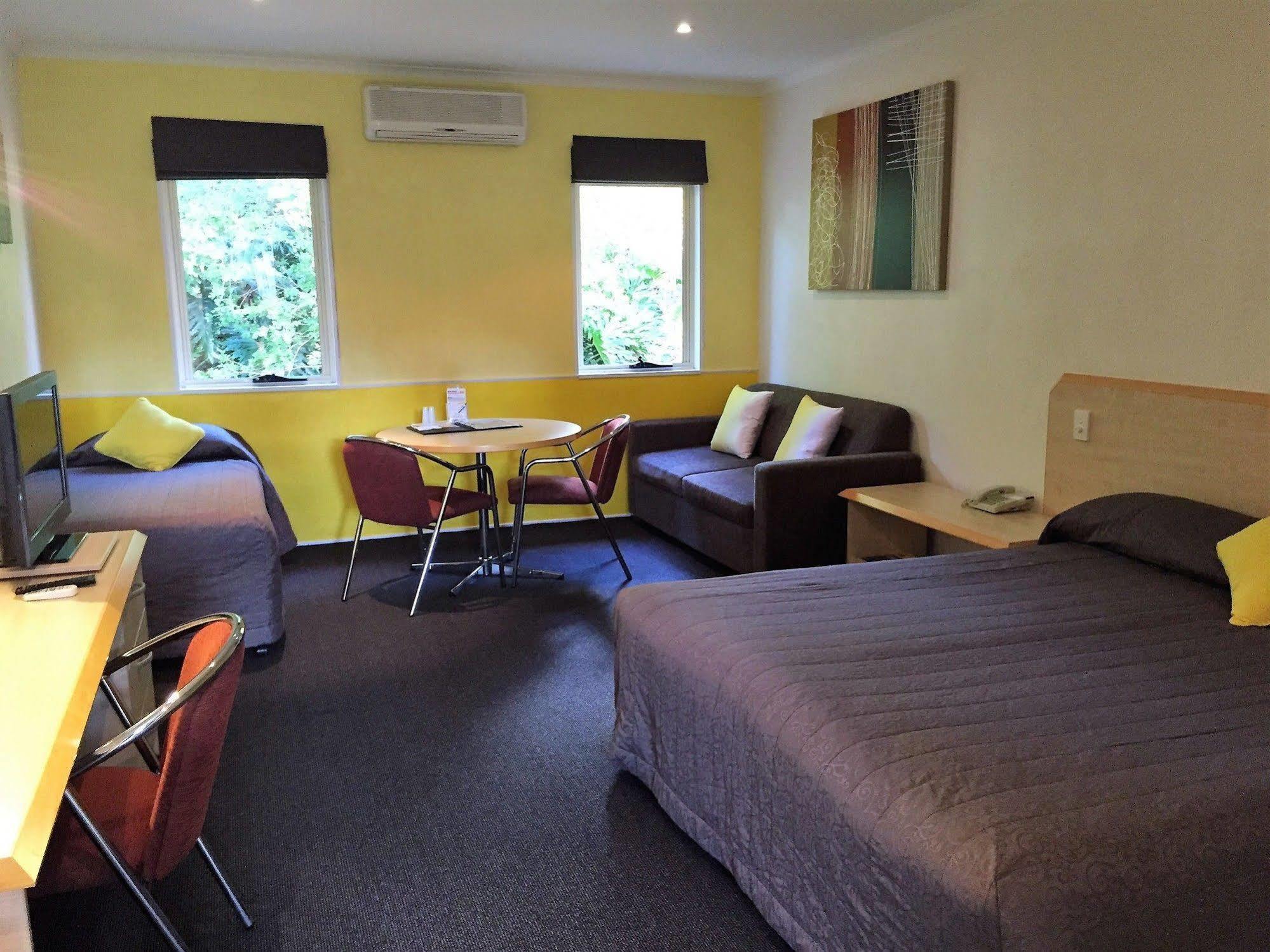 Red Bridge Motor Inn Woombye Exterior foto